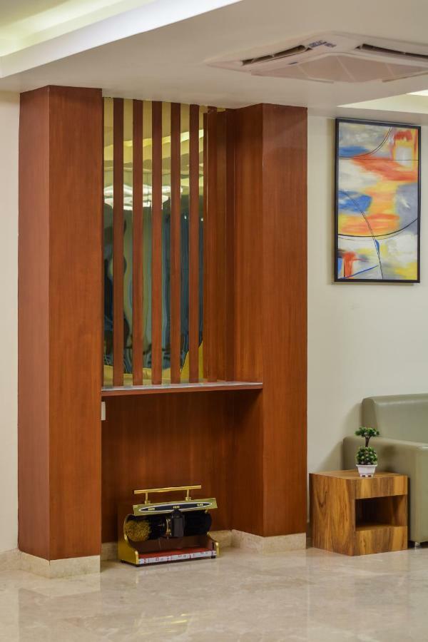 העיר בנגלור Kensington Suites מראה חיצוני תמונה